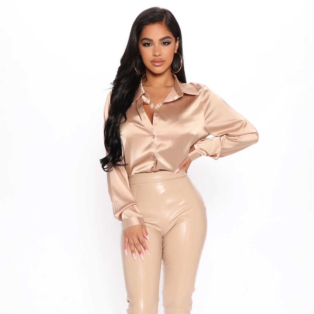 Smooth Talkin Button down Top, Fashion Nova 💅
